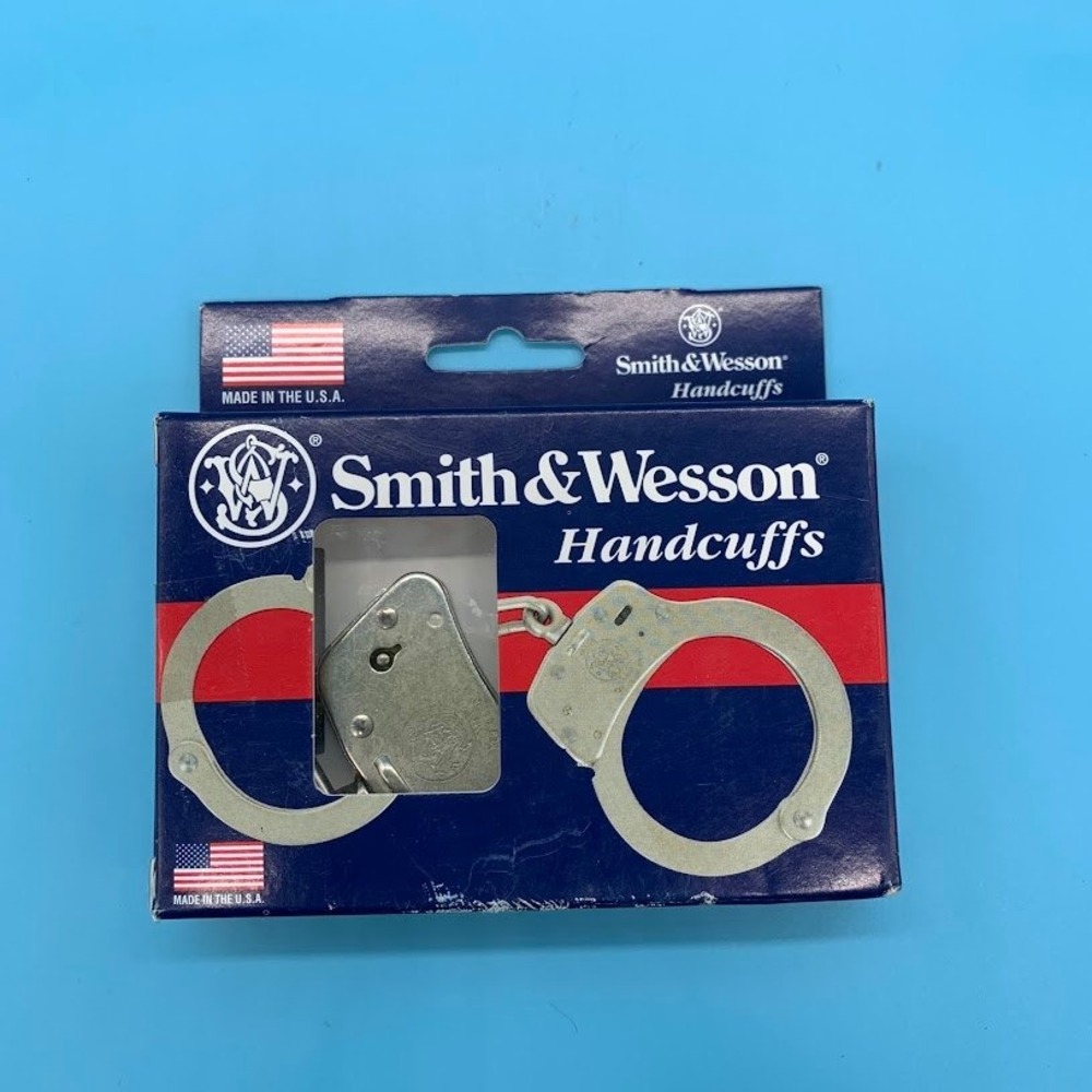 Smith & Wesson Model 100 Nickel Handcuffs Double Lock Made in USA 2 Keys